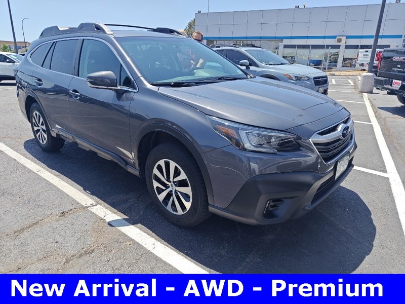 Used 2022 Subaru Outback Premium image 1