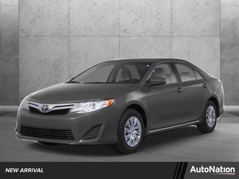 Used 2012 Toyota Camry LE image 1