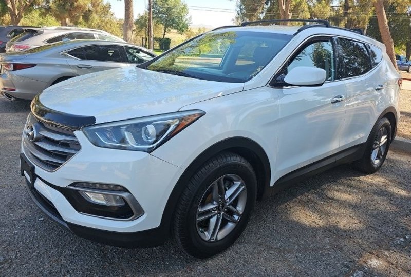 Used 2017 Hyundai Santa Fe Sport image 1