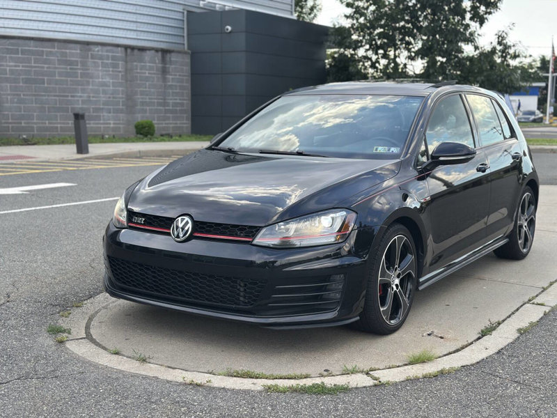 Used 2015 Volkswagen GTI SE w/ Lighting Package (SEL) image 1