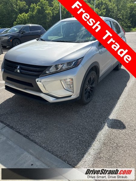 Used 2018 Mitsubishi Eclipse Cross LE image 1