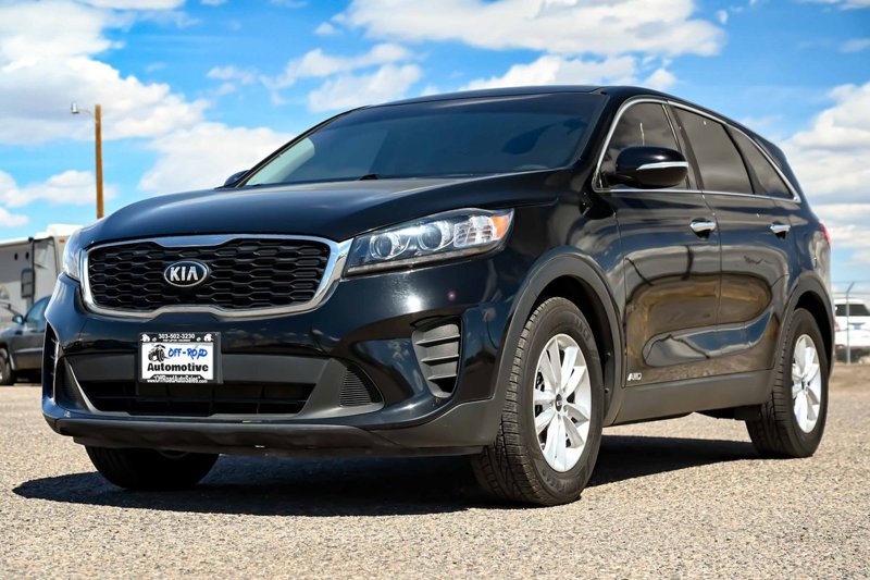 Used 2019 Kia Sorento LX image 1