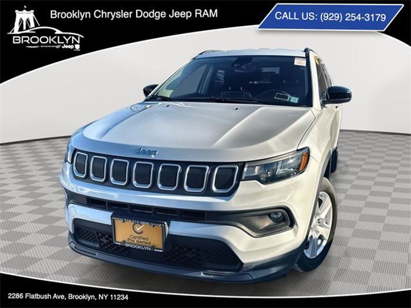 Certified 2022 Jeep Compass Latitude w/ Convenience Group image 1