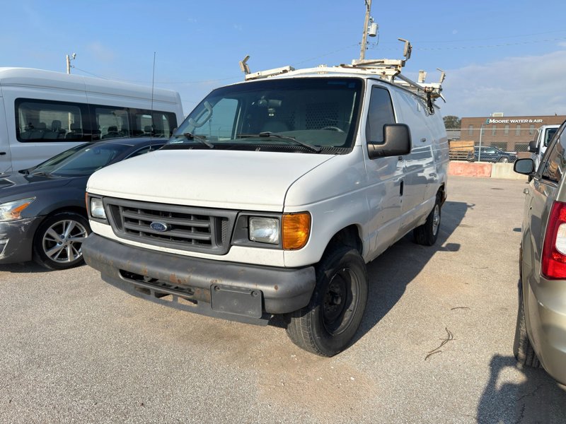 Used 2006 Ford E-250 and Econoline 250 image 1