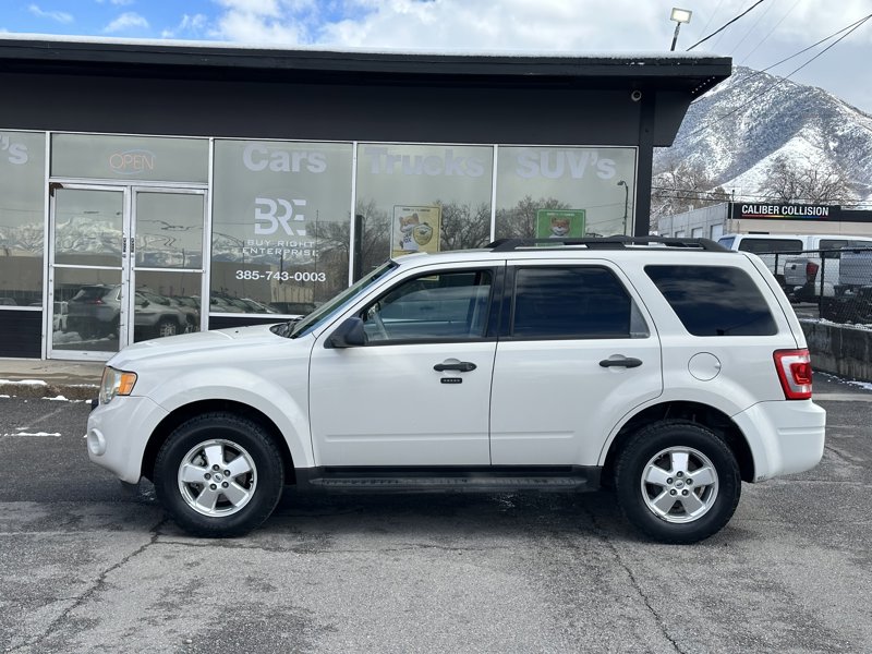 Used 2010 Ford Escape XLT image 1