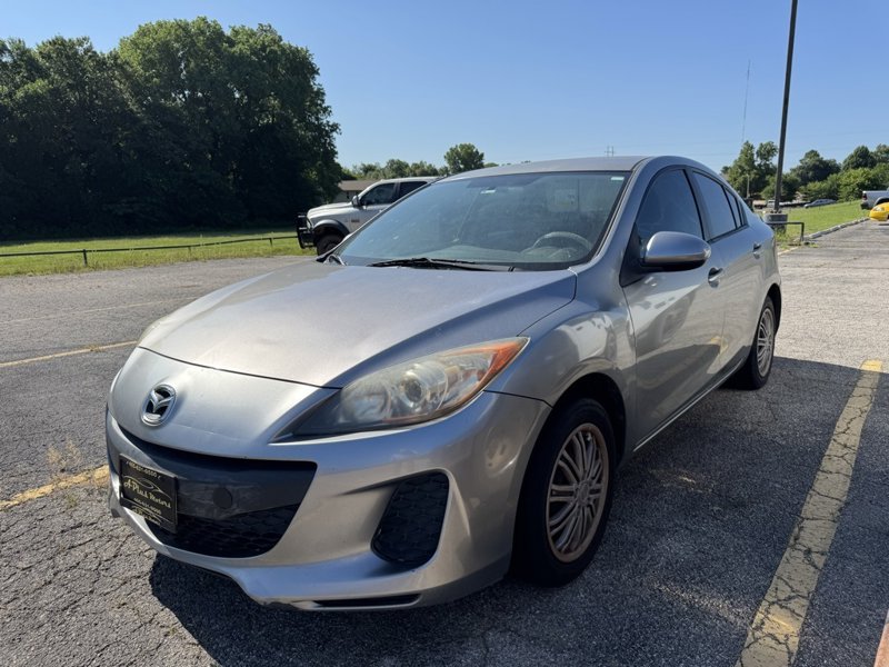 Used 2013 MAZDA MAZDA3 i SV image 1