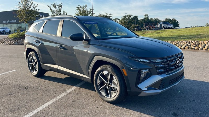 Certified 2025 Hyundai Tucson SEL image 1