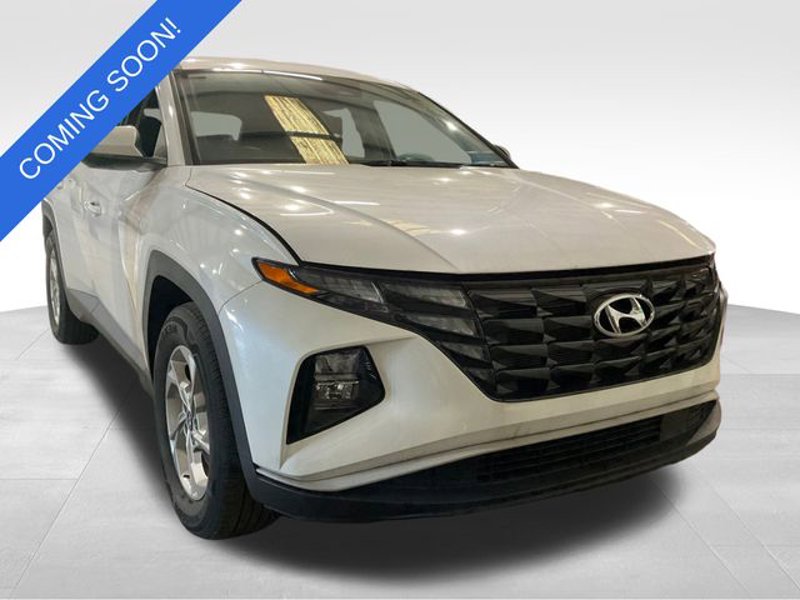 Used 2022 Hyundai Tucson SE image 1