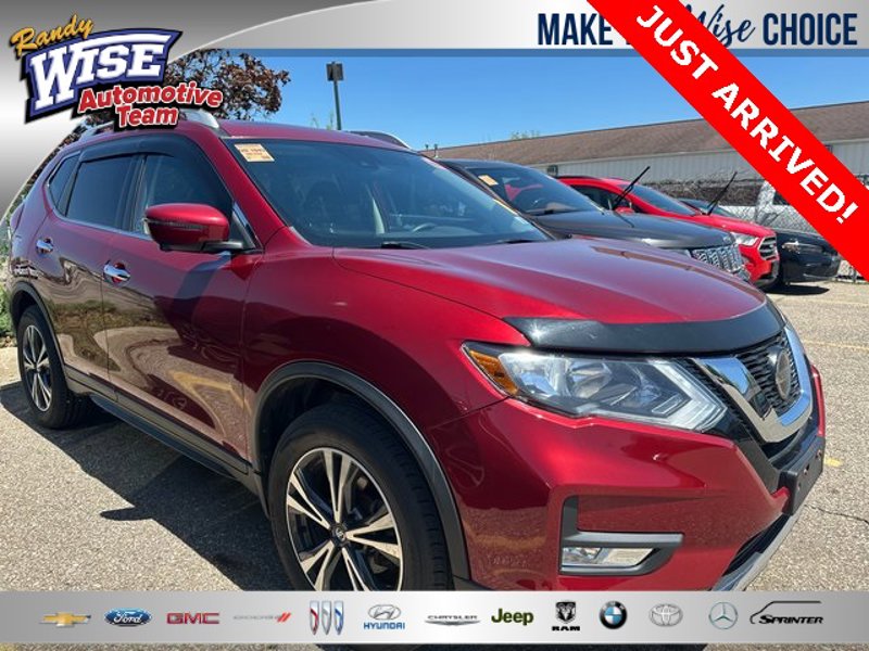 Used 2019 Nissan Rogue S image 1