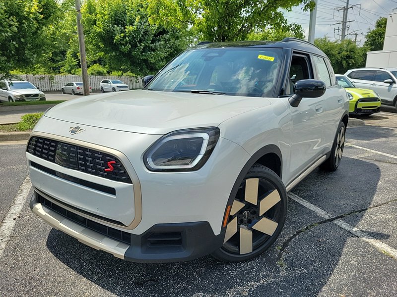 Certified 2025 MINI Cooper Countryman S image 1