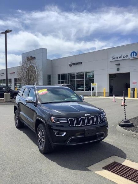 Certified 2021 Jeep Grand Cherokee Limited w/ Premium Lighting Group image 1