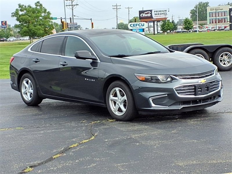 Used 2017 Chevrolet Malibu LS image 1