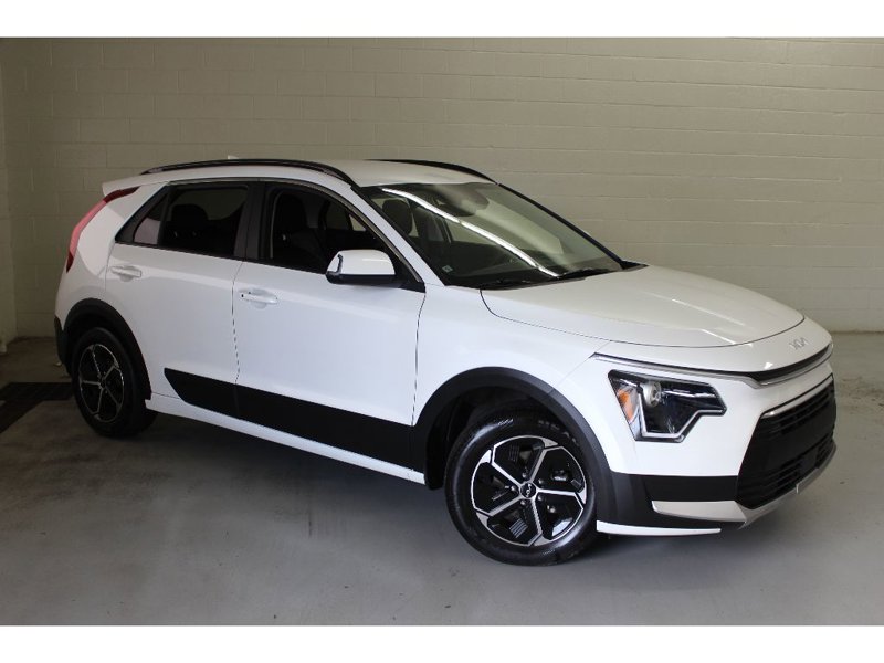 Certified 2024 Kia Niro EX image 1