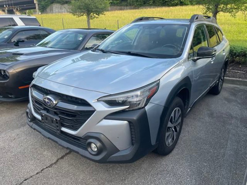 Used 2023 Subaru Outback Premium image 1
