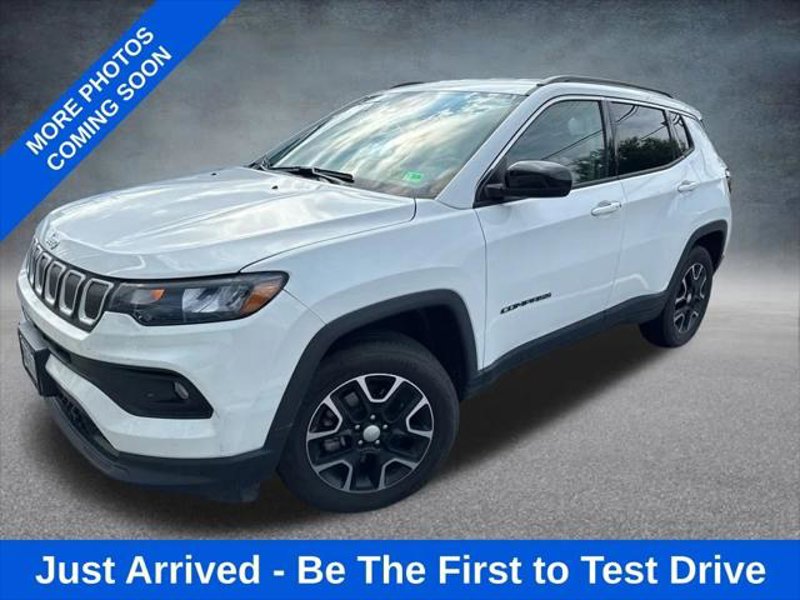 Certified 2022 Jeep Compass Latitude image 1