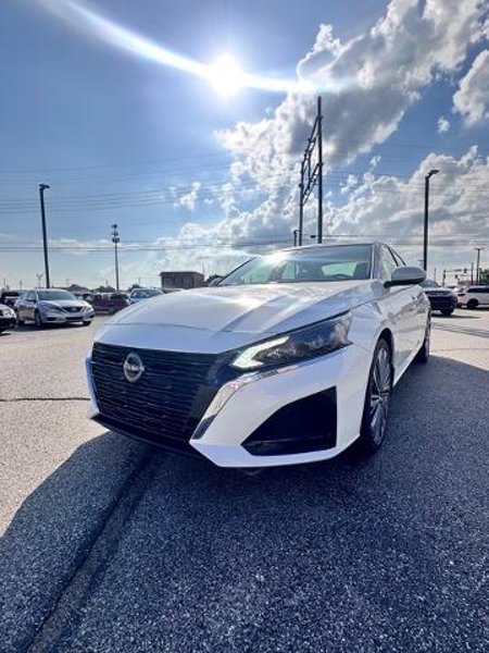 Certified 2024 Nissan Altima 2.5 SL image 1