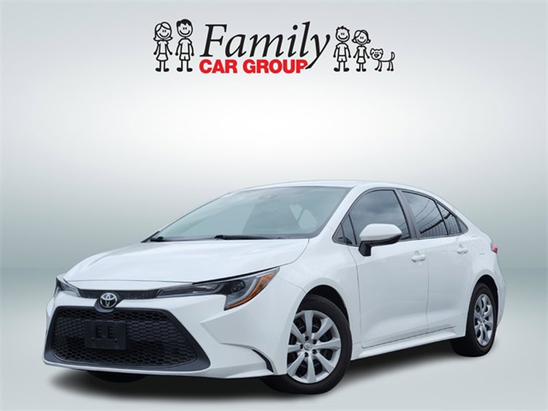 Used 2022 Toyota Corolla LE image 1