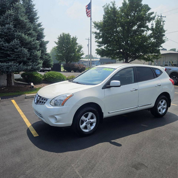 Used 2013 Nissan Rogue S w/ Special Edition Pkg image 1
