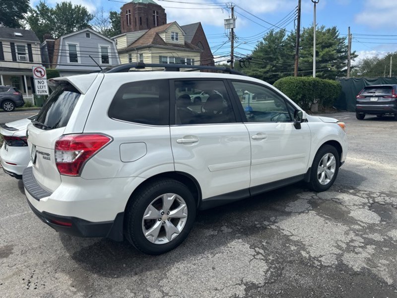 Used 2015 Subaru Forester 2.5i Limited image 1