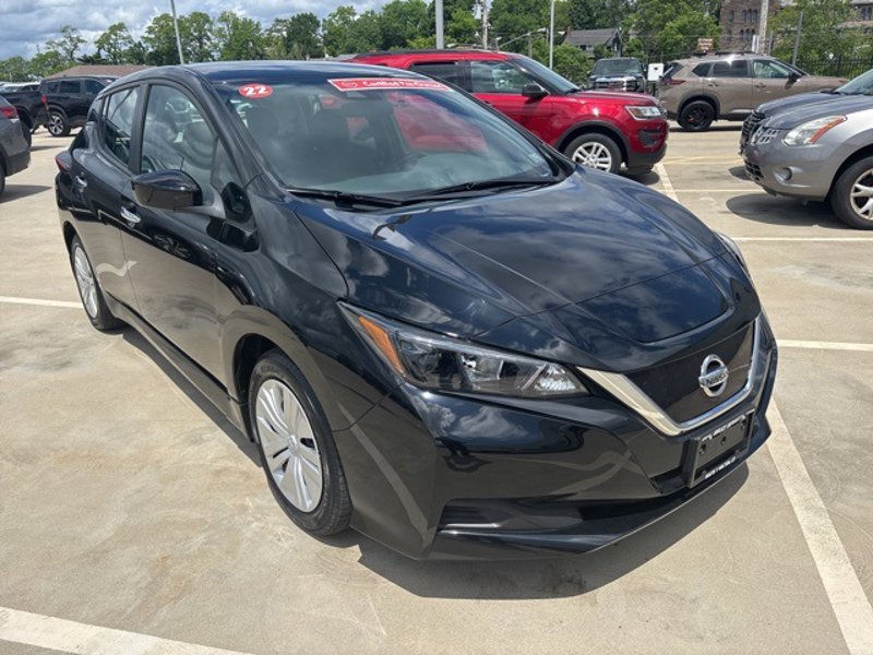 Certified 2022 Nissan Leaf S image 1