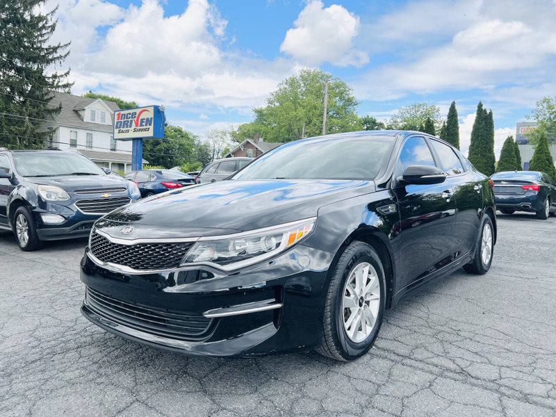 Used 2016 Kia Optima LX w/ LX Convenience Package image 1
