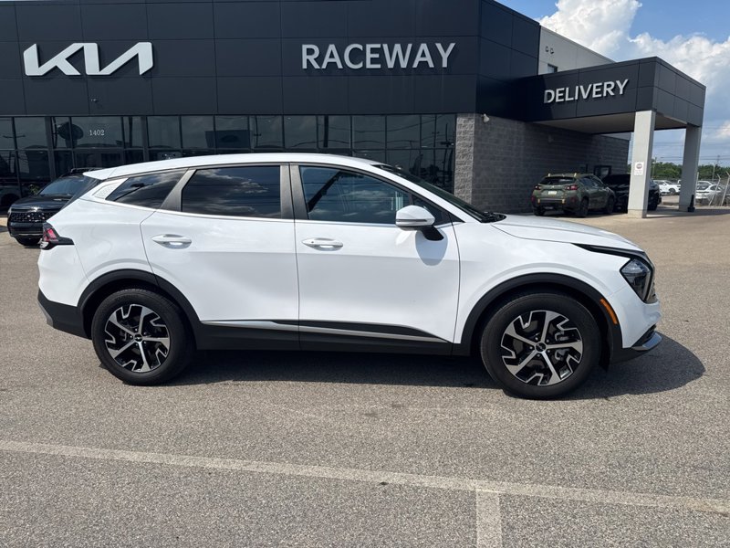 Certified 2023 Kia Sportage EX image 1