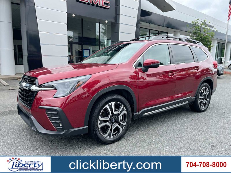 Used 2023 Subaru Ascent Limited image 1