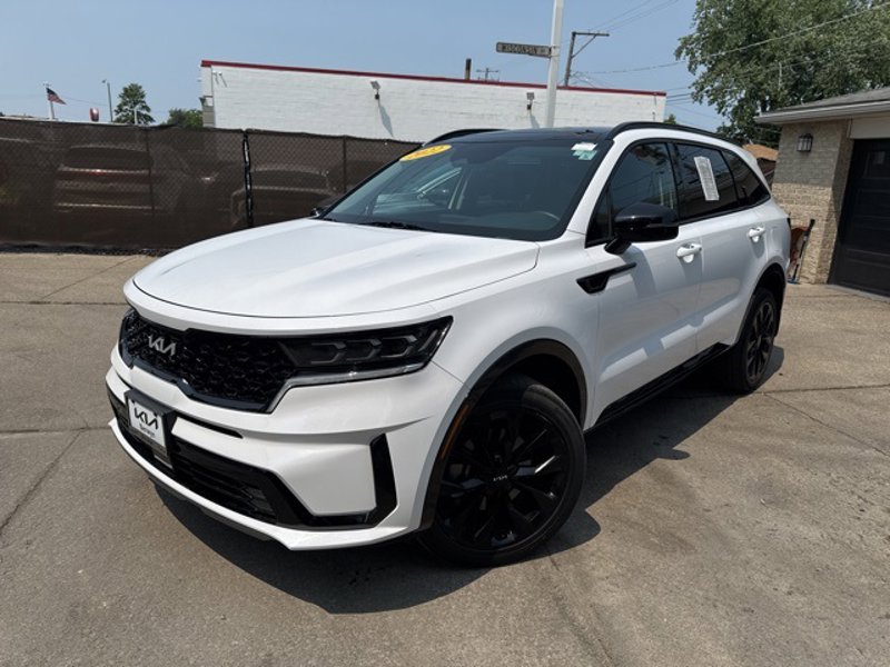 Certified 2022 Kia Sorento SX image 1