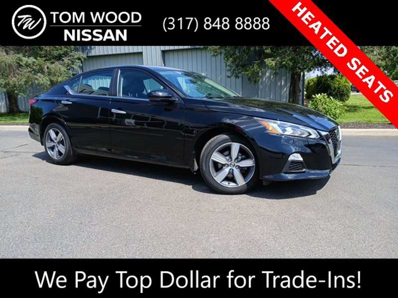 Certified 2022 Nissan Altima 2.5 SV w/ SV Premium Package image 1