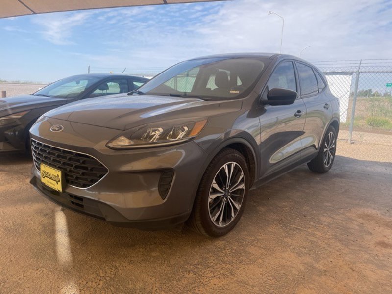 Used 2022 Ford Escape SE w/ SE Sport Appearance Package image 1