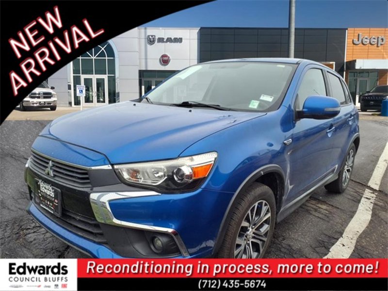 Used 2017 Mitsubishi Outlander Sport ES image 1
