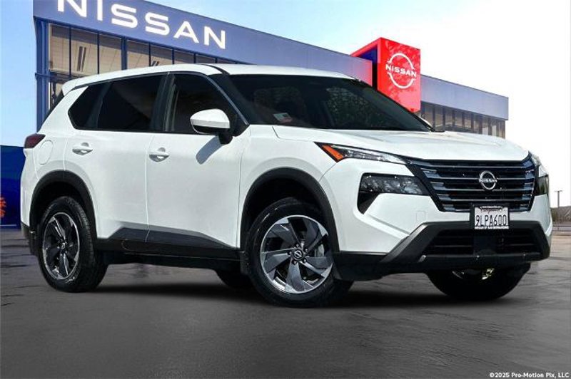 Certified 2024 Nissan Rogue SV image 1