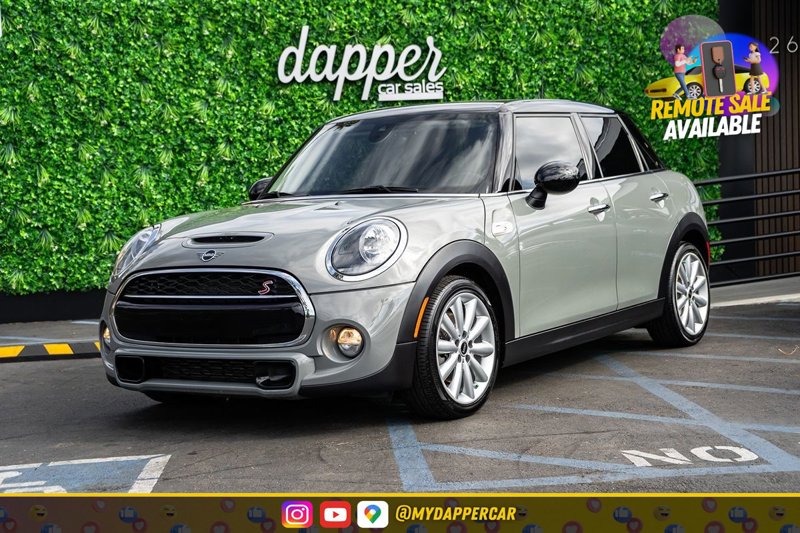 Used 2019 MINI Cooper S image 1
