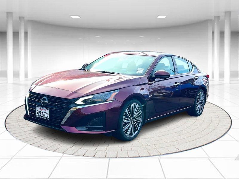 Certified 2024 Nissan Altima 2.5 SL image 1