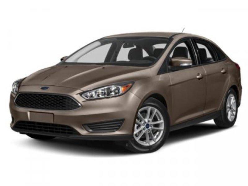 Used 2015 Ford Focus SE image 1