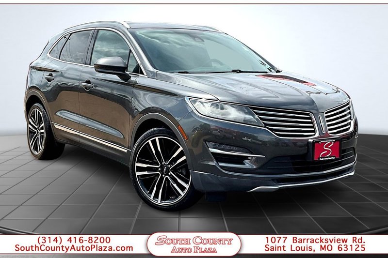 Used 2017 Lincoln MKC Reserve image 1