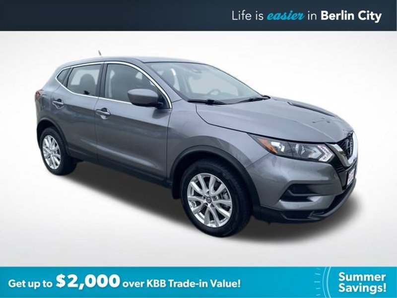 Certified 2022 Nissan Rogue Sport S image 1