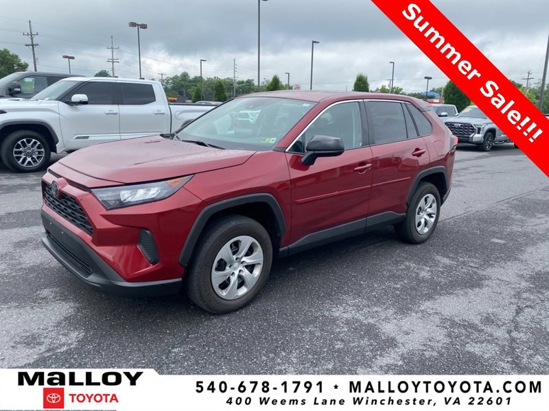 Used 2022 Toyota RAV4 LE image 1