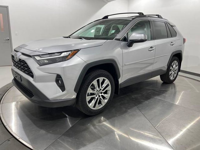 Certified 2022 Toyota RAV4 XLE Premium image 1