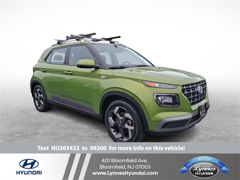 Used 2022 Hyundai Venue SEL image 1
