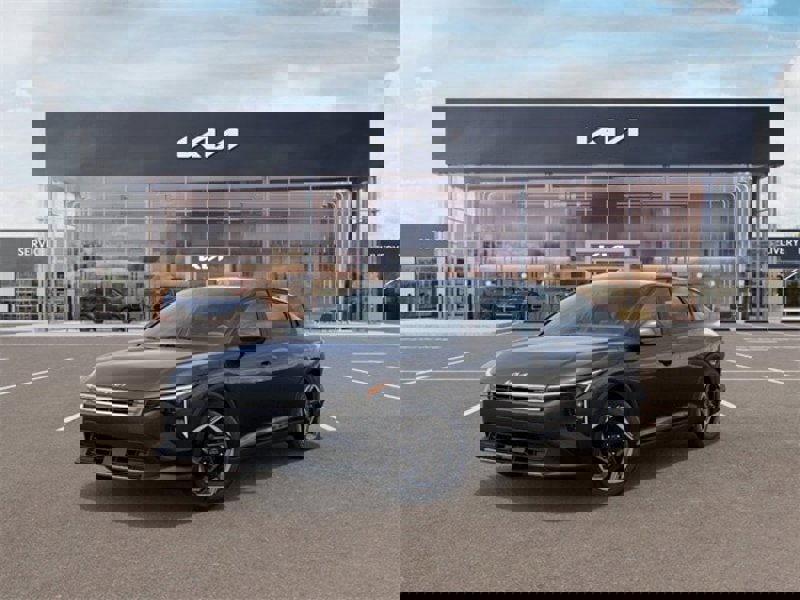 New 2025 Kia K4 EX image 1