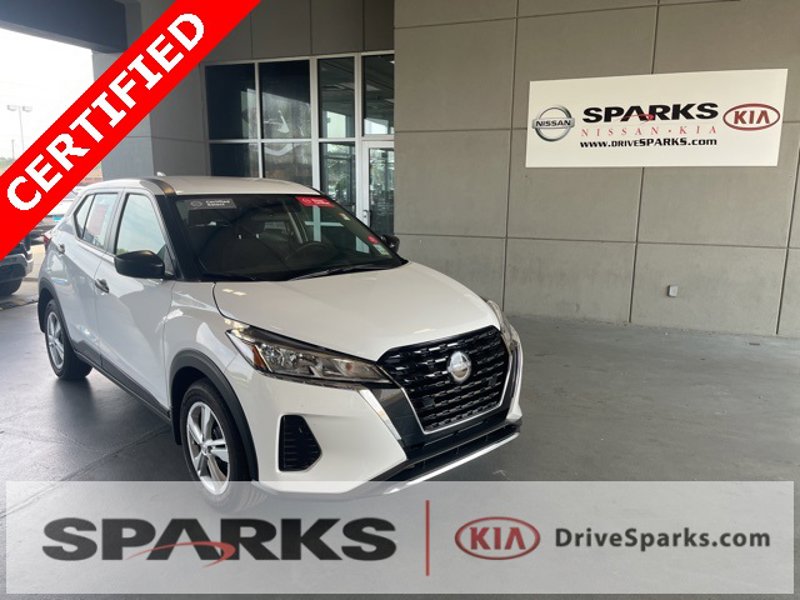 Certified 2025 Nissan Kicks Play S image 1