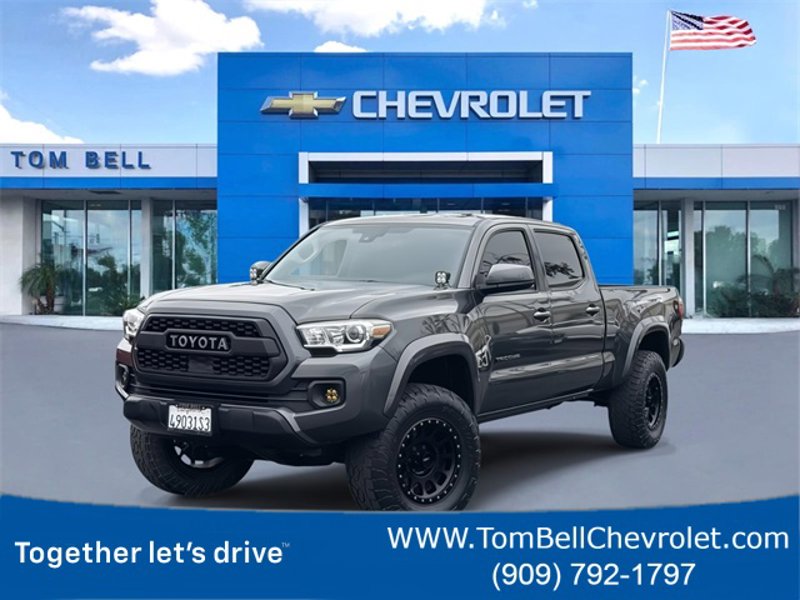 Used 2018 Toyota Tacoma SR5 image 1