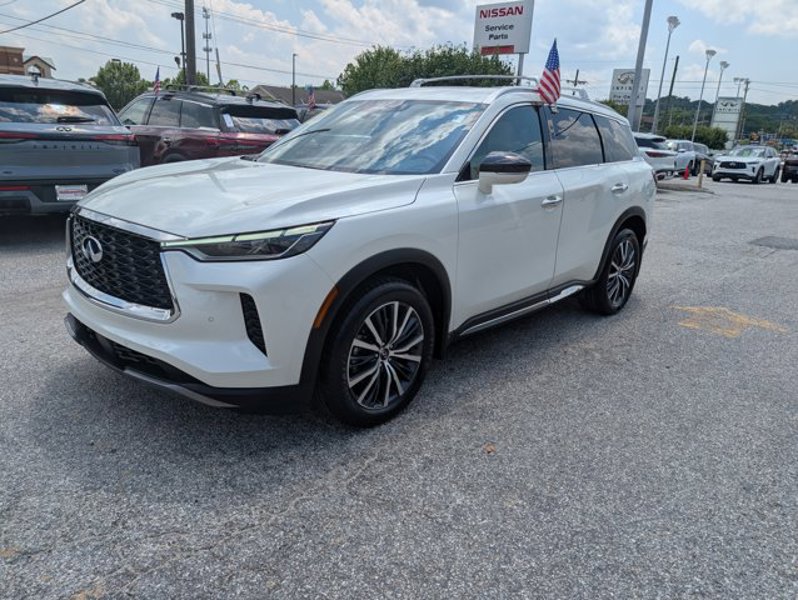 Certified 2023 INFINITI QX60 Sensory w/ Cargo Package image 1