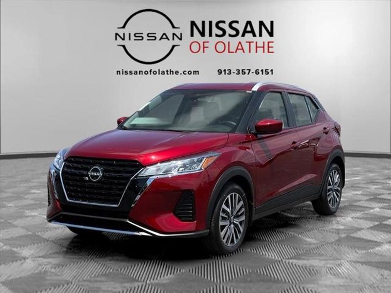 Certified 2024 Nissan Kicks SV image 1