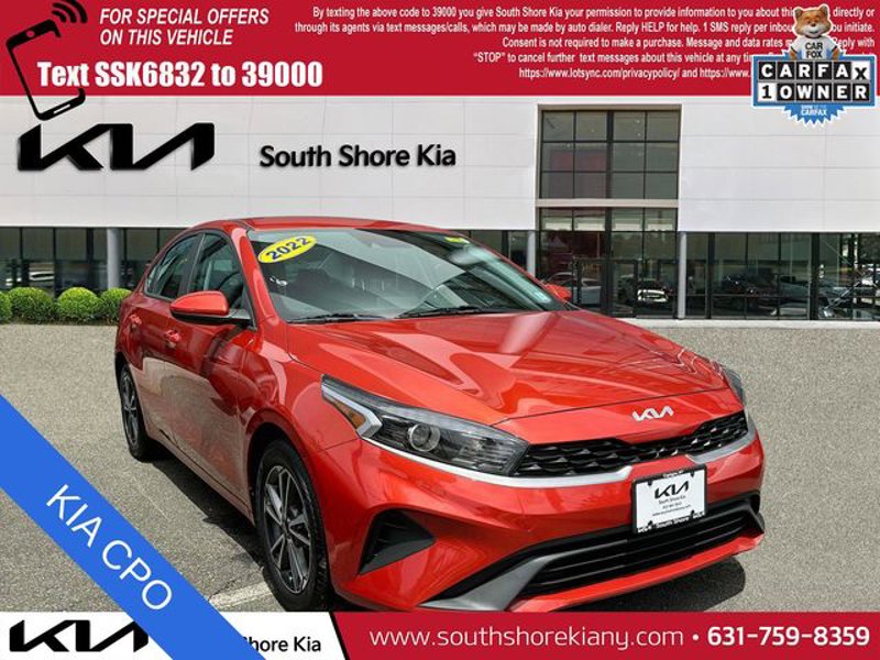 Certified 2022 Kia Forte LXS image 1