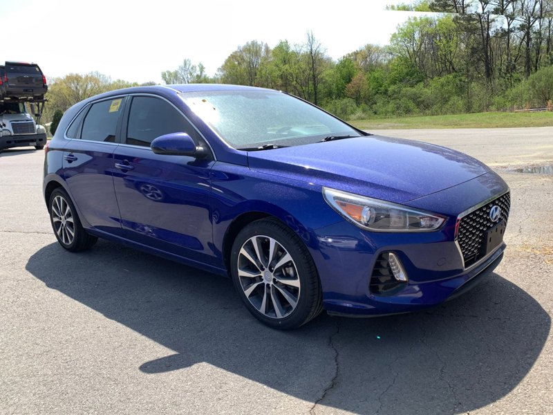 Used 2020 Hyundai Elantra GT image 1