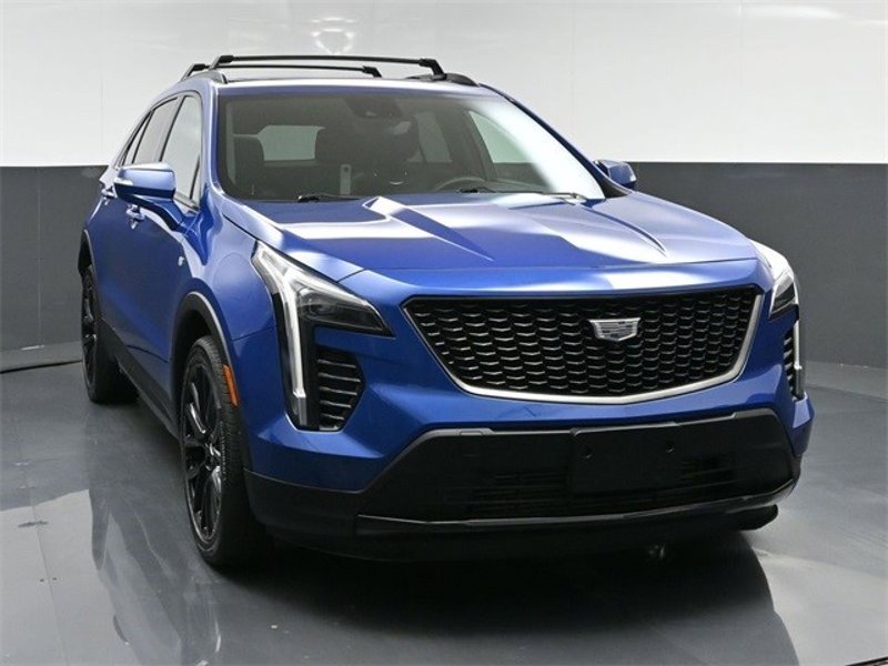 Certified 2022 Cadillac XT4 Sport w/ LPO, ONYX Package image 1