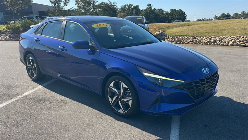 Certified 2023 Hyundai Elantra SEL w/ Convenience Package image 1