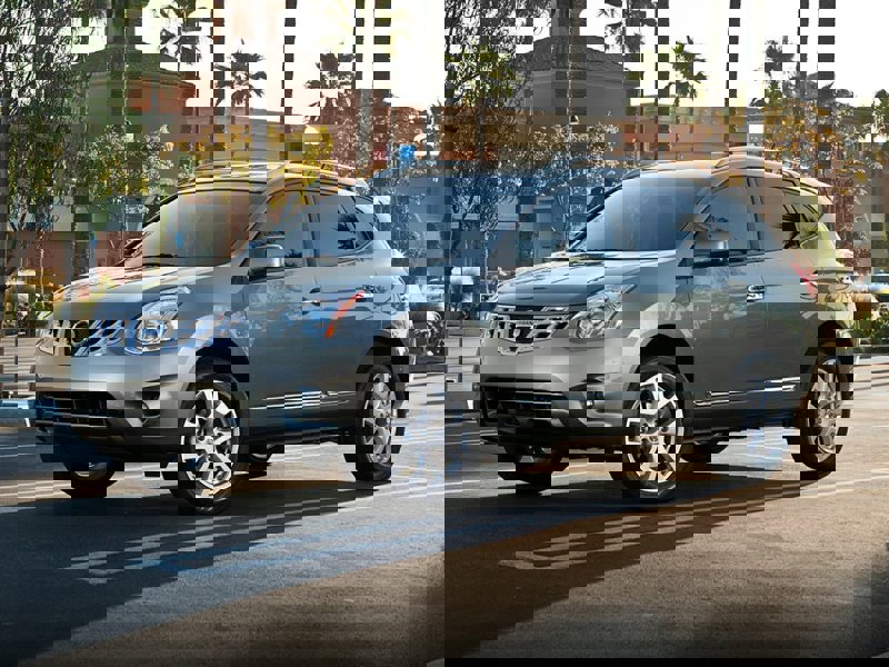Used 2012 Nissan Rogue SL image 1
